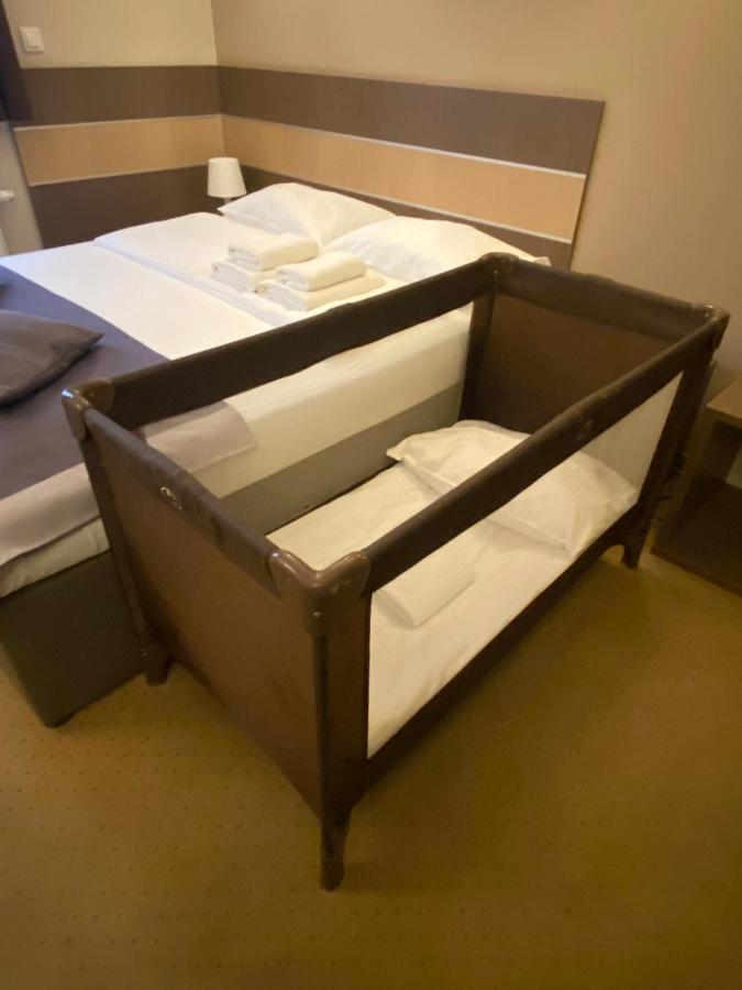 Hotel Sleep Wrocław Extérieur photo