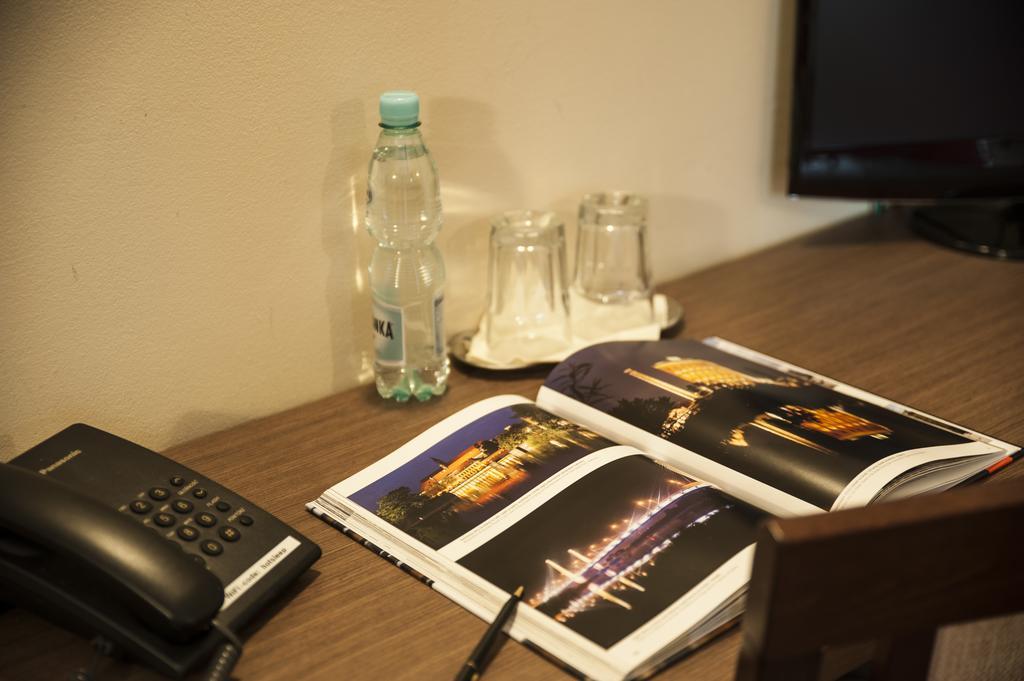 Hotel Sleep Wrocław Chambre photo