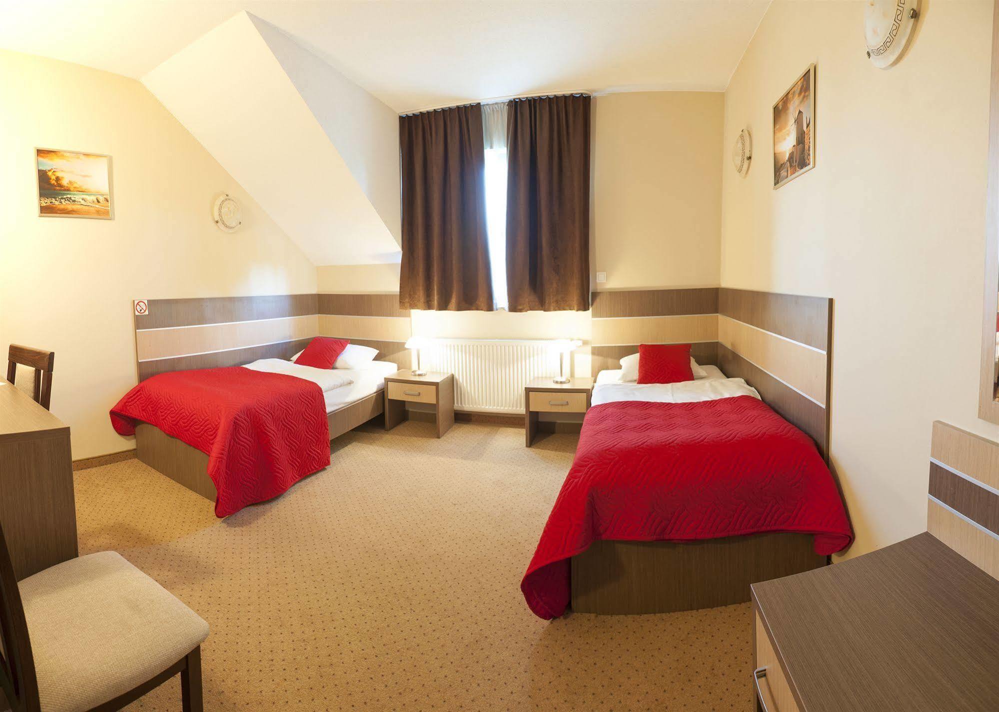 Hotel Sleep Wrocław Extérieur photo